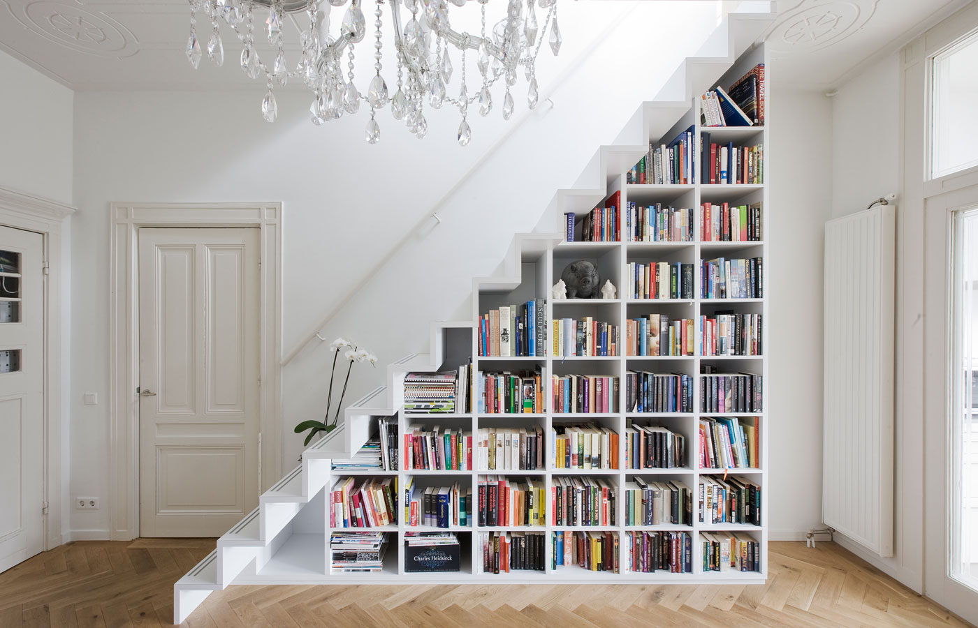 7 Creative Ways to Fit More Books in a Small Space
