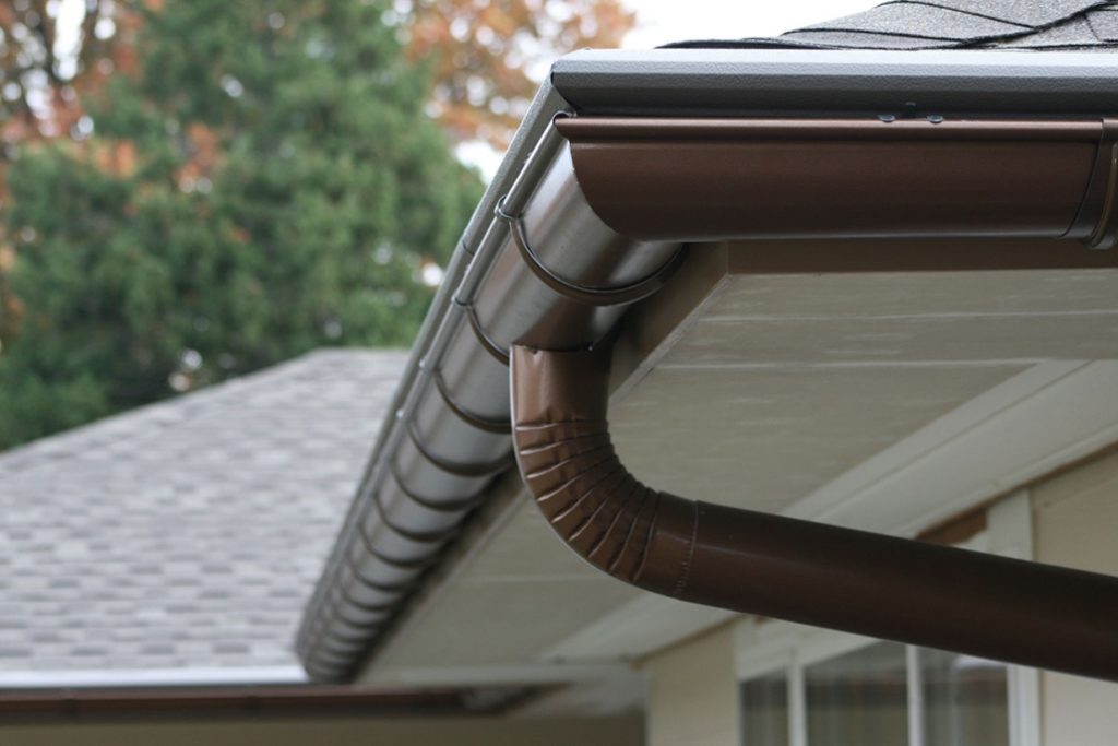 6 Essential Thing You Should Know Before Hiring Gutter Installation Company